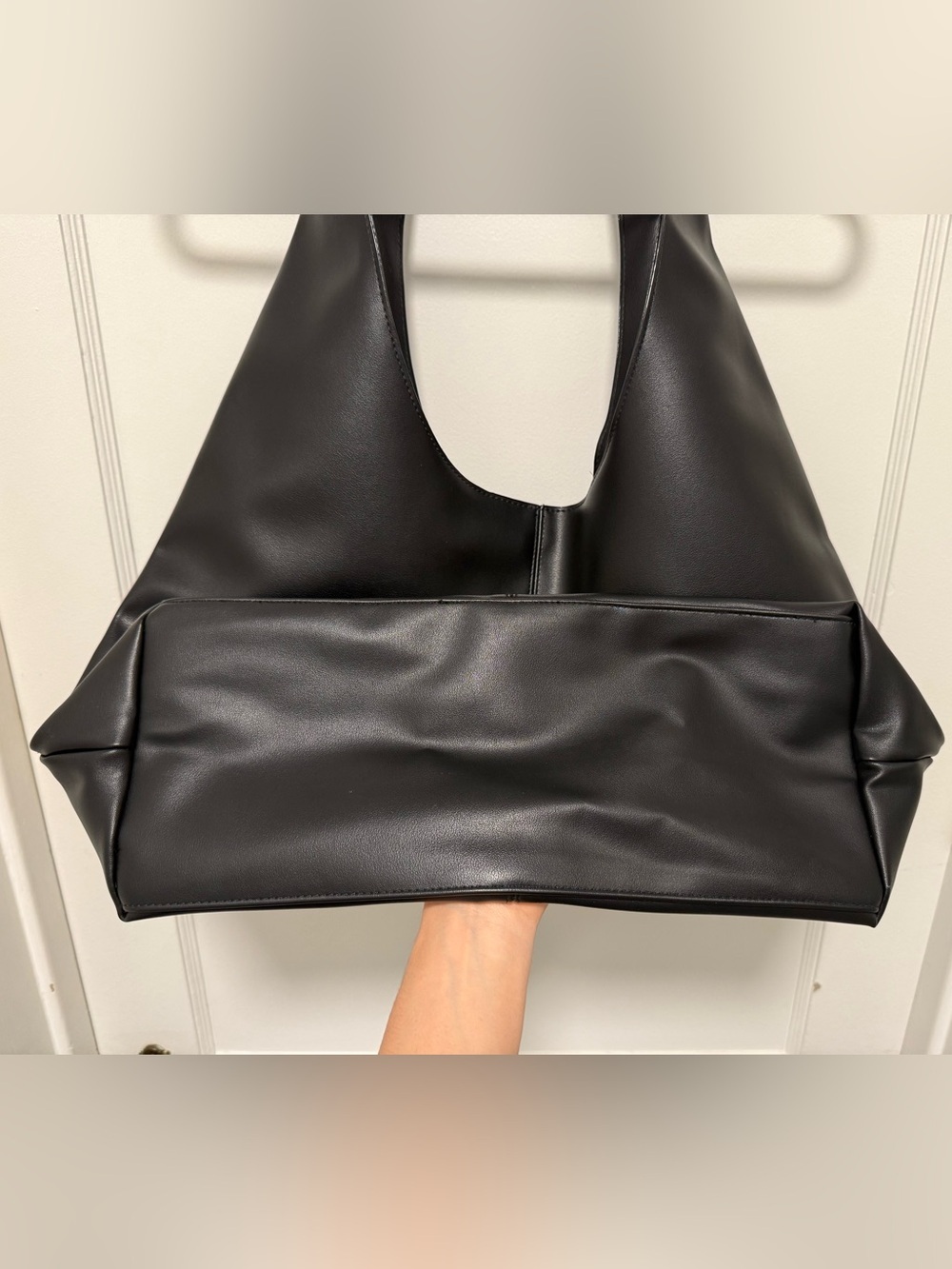 Victoria’s Secret Black Faux Leather Hobo Shoulder Bag Large Tote - Picture 7 of 16